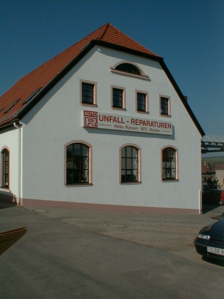 Werkstattgebäude für Kraftfahrzeugbetrieb Ruhsam