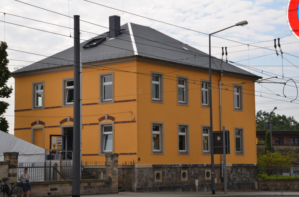 Fanhaus Dynamo Dresden mit rekonstruierter Fassade